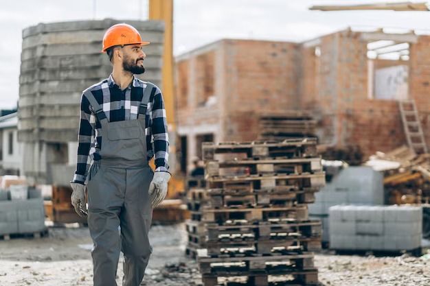 imageye___-_imgi_127_foreman-working-ob-building-object-wearing-helmet_732190-3465